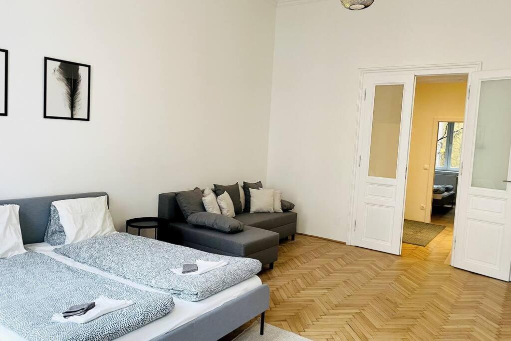 City-Center-Apartment Hip Area, Big & New Viena Exterior foto