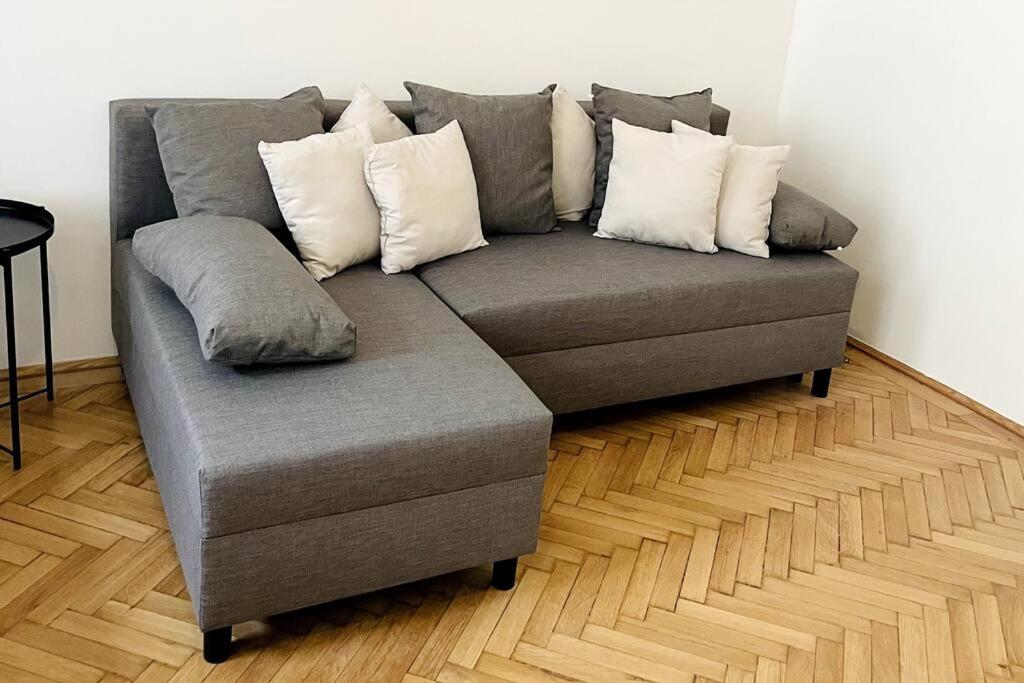 City-Center-Apartment Hip Area, Big & New Viena Exterior foto